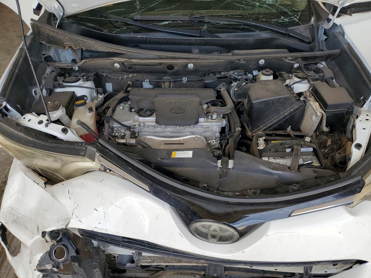 2018 TOYOTA RAV4 XLE photo 34