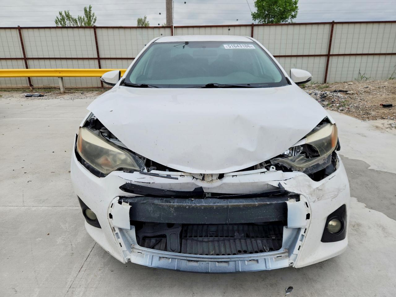 2015 TOYOTA COROLLA photo 13