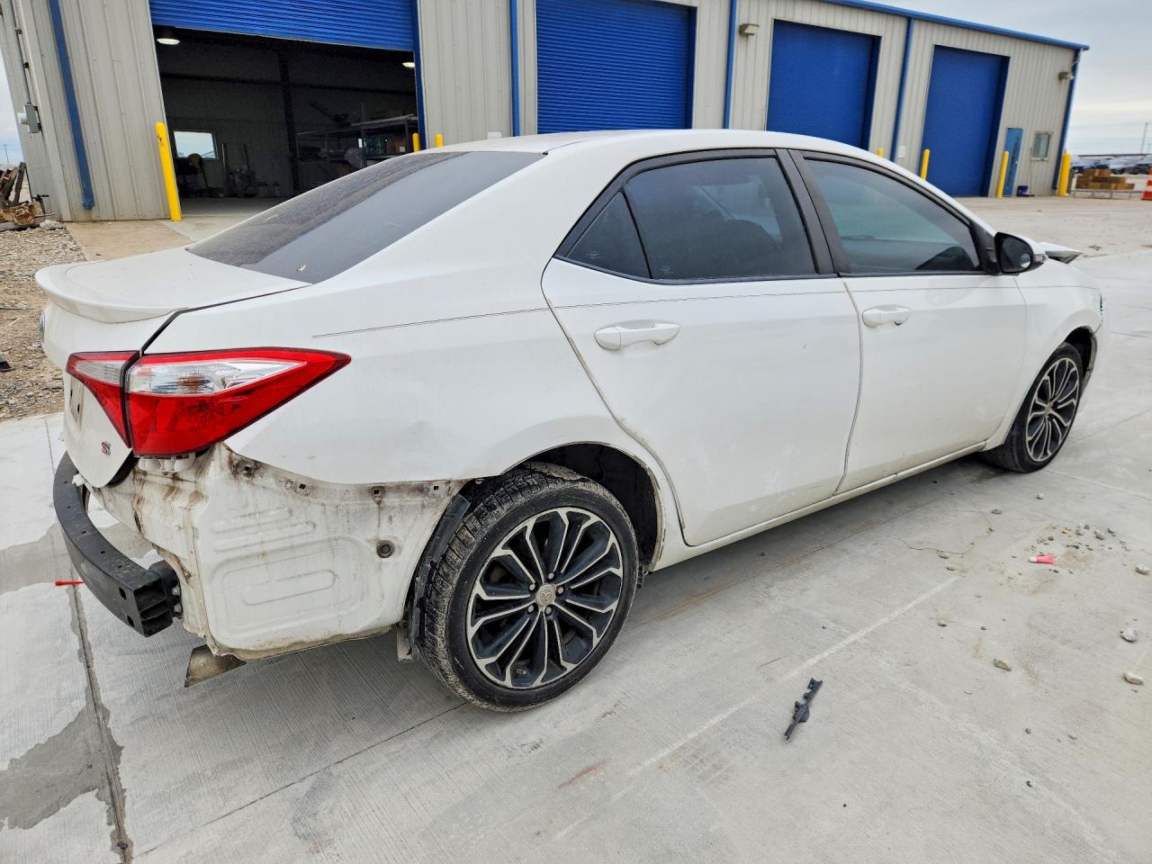 2015 TOYOTA COROLLA photo 7