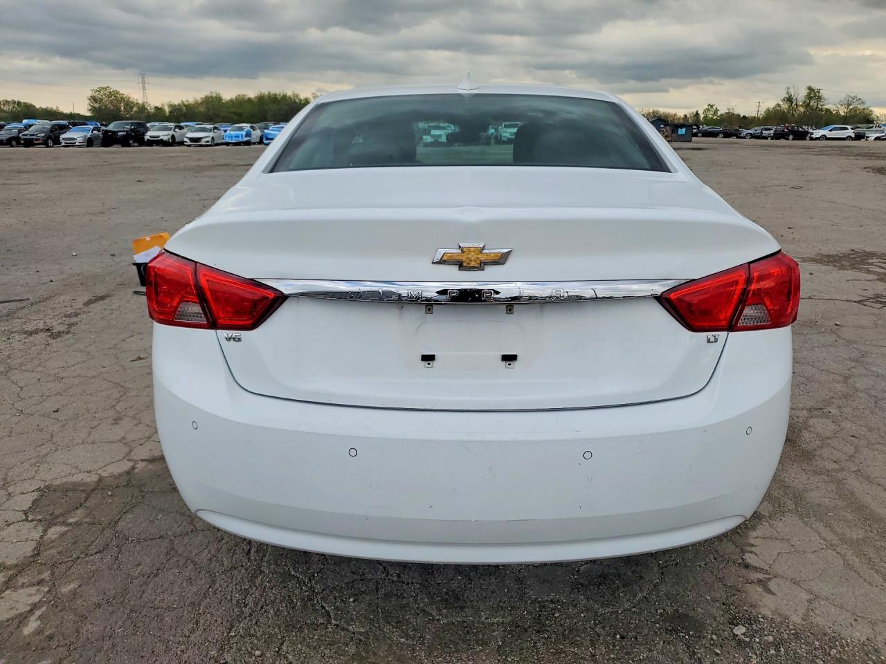 2015 CHEVROLET IMPALA LT photo 11