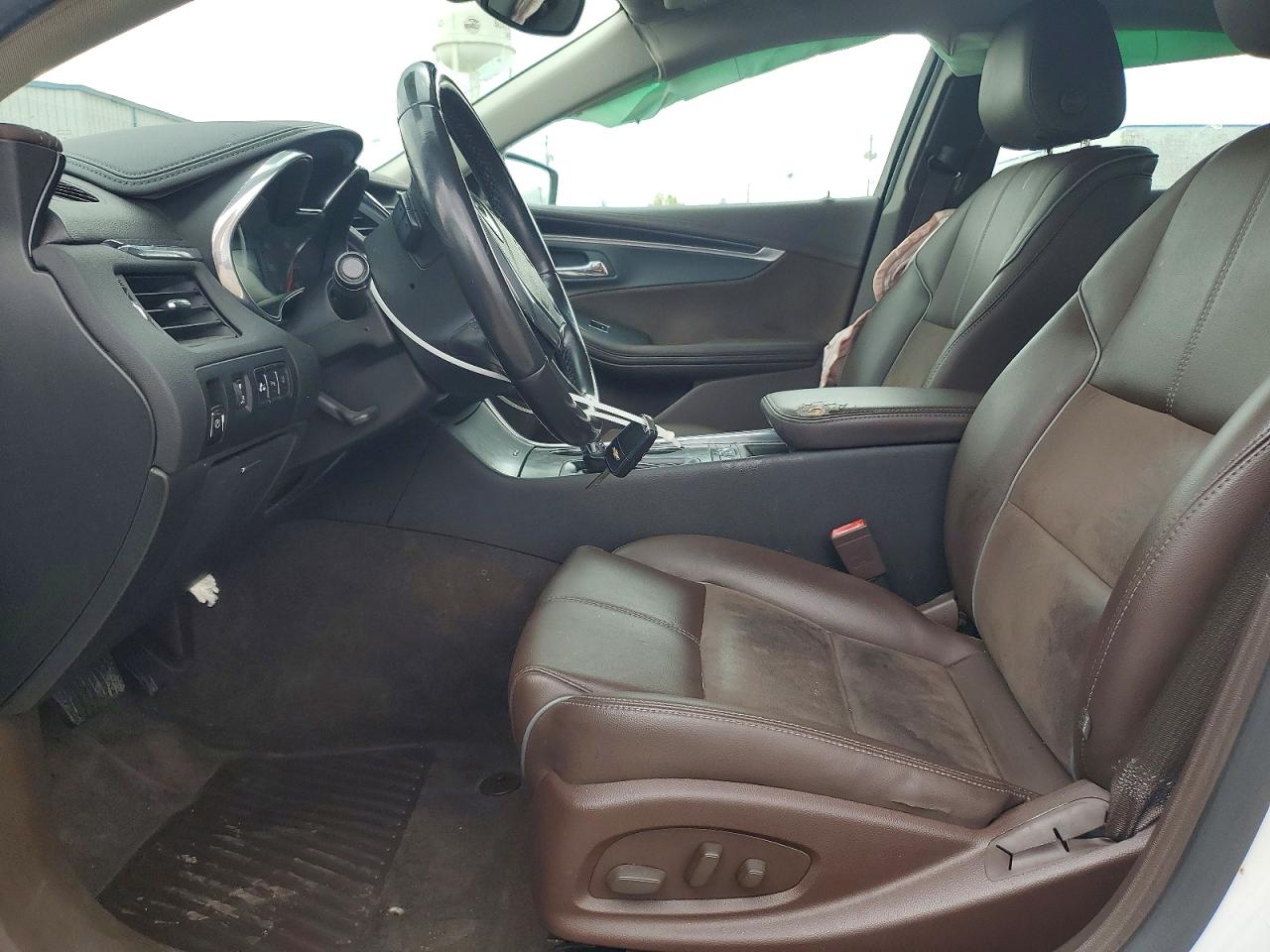 2015 CHEVROLET IMPALA LT photo 13