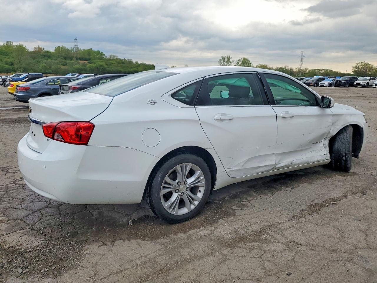 2015 CHEVROLET IMPALA LT photo 5