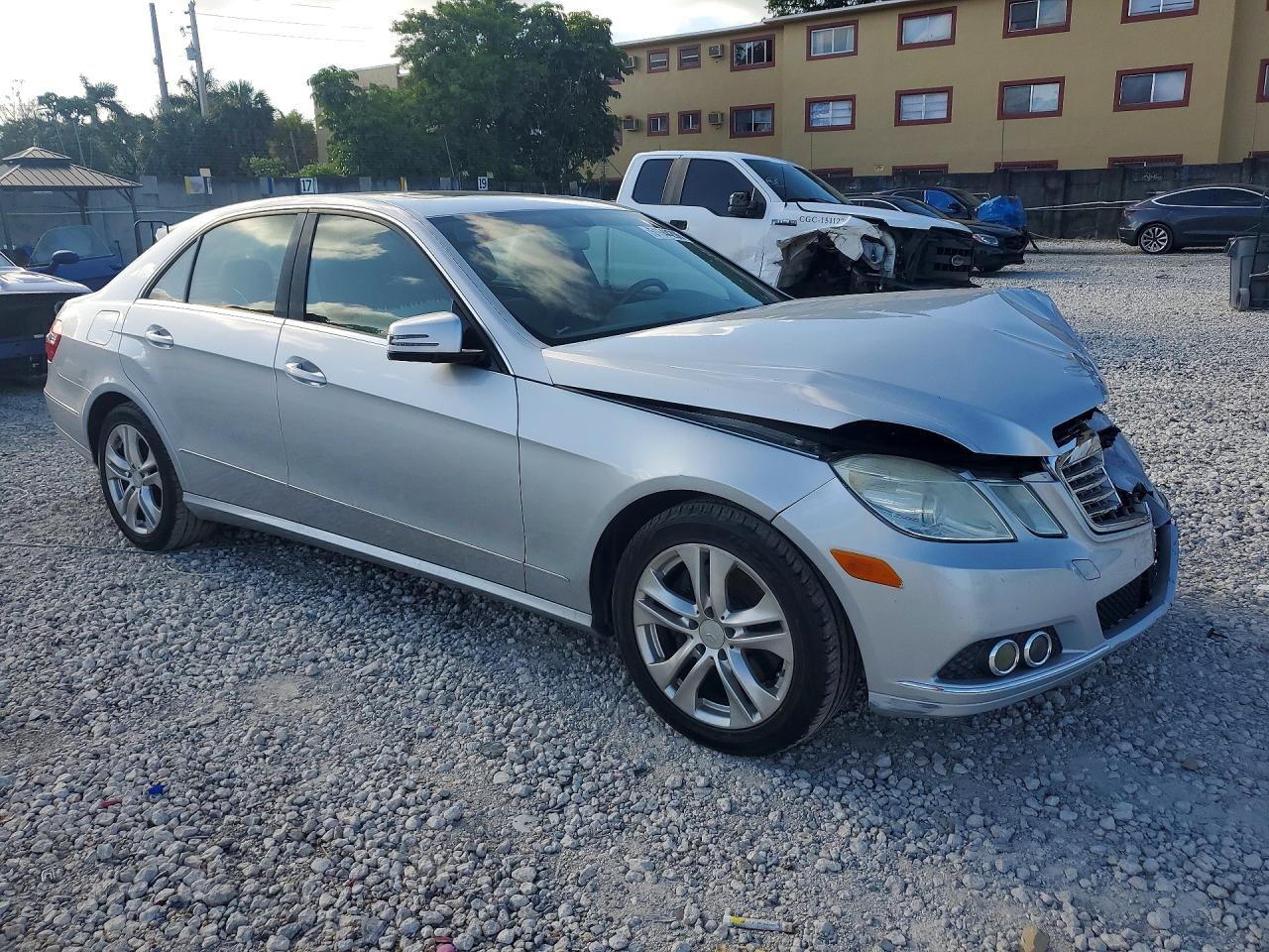 2010 MERCEDES-BENZ E 350 photo 7