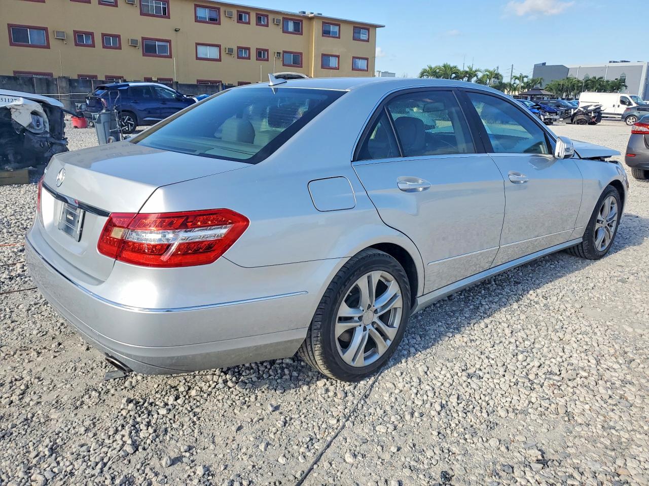 2010 MERCEDES-BENZ E 350 photo 5
