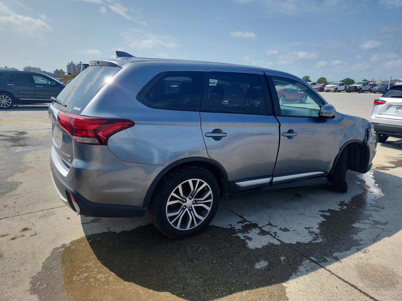 2017 MITSUBISHI OUTLANDER SE photo 5