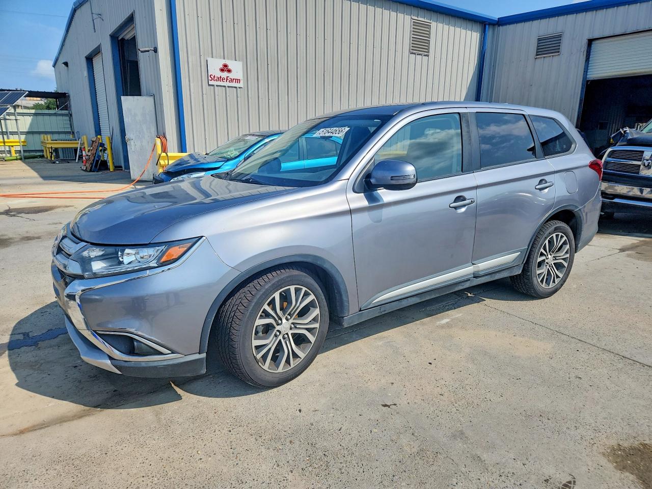 2017 MITSUBISHI OUTLANDER