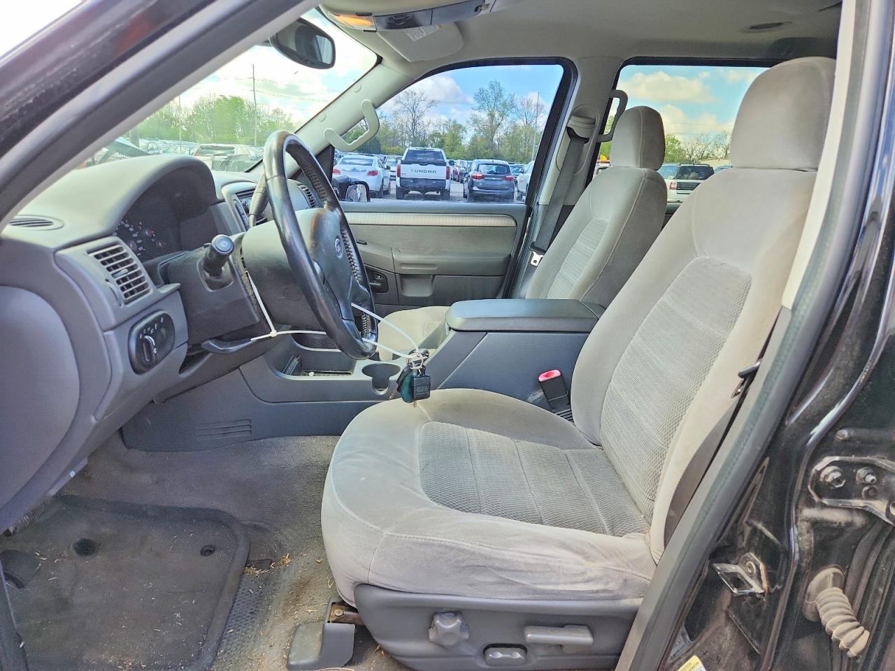 2004 FORD EXPLORER XLT photo 7