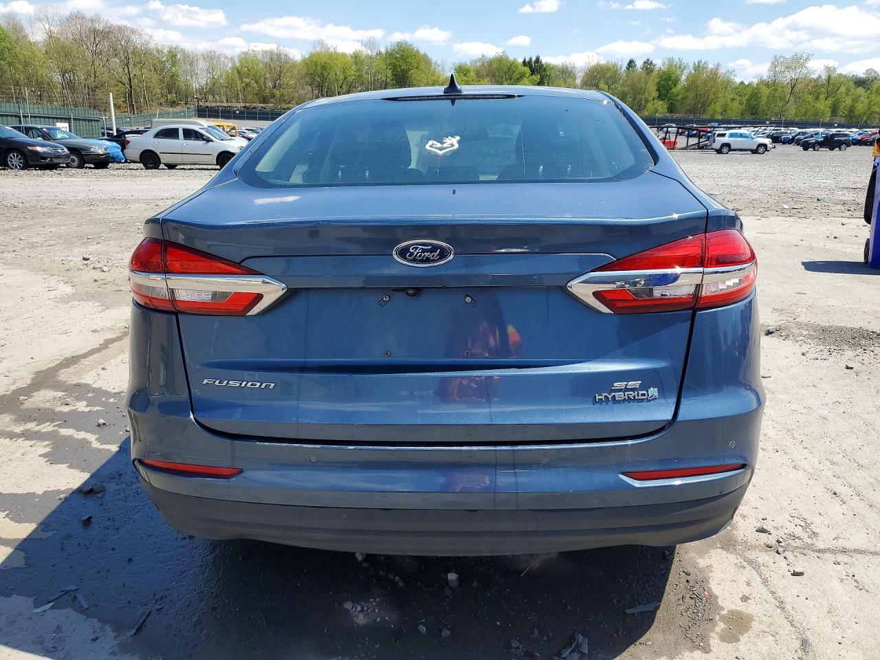 2019 FORD FUSION SE photo 16