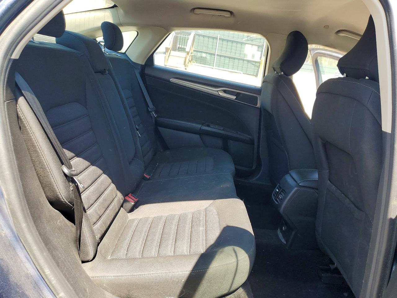 2019 FORD FUSION SE photo 28