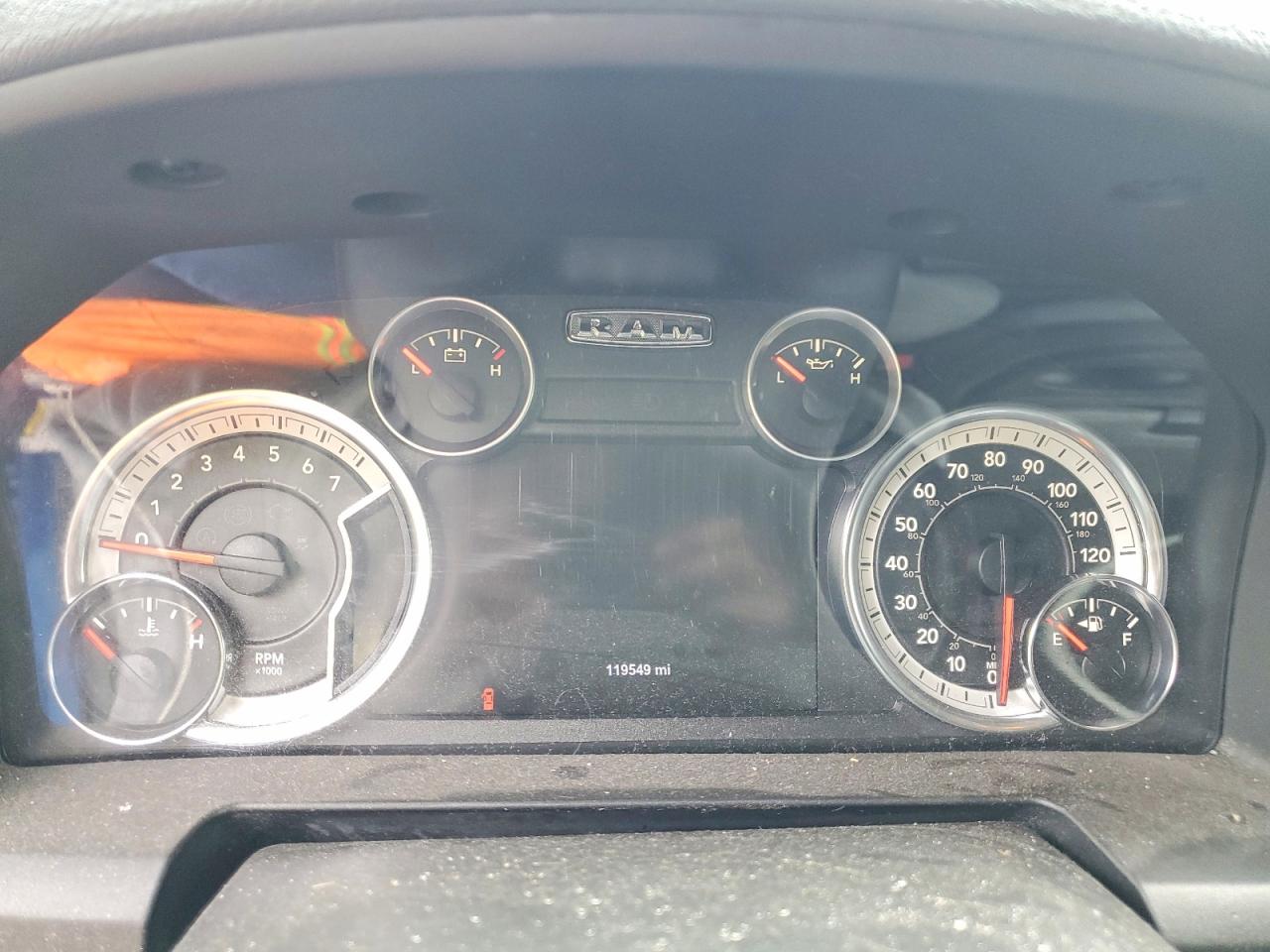 2017 RAM 1500 SLT photo 9