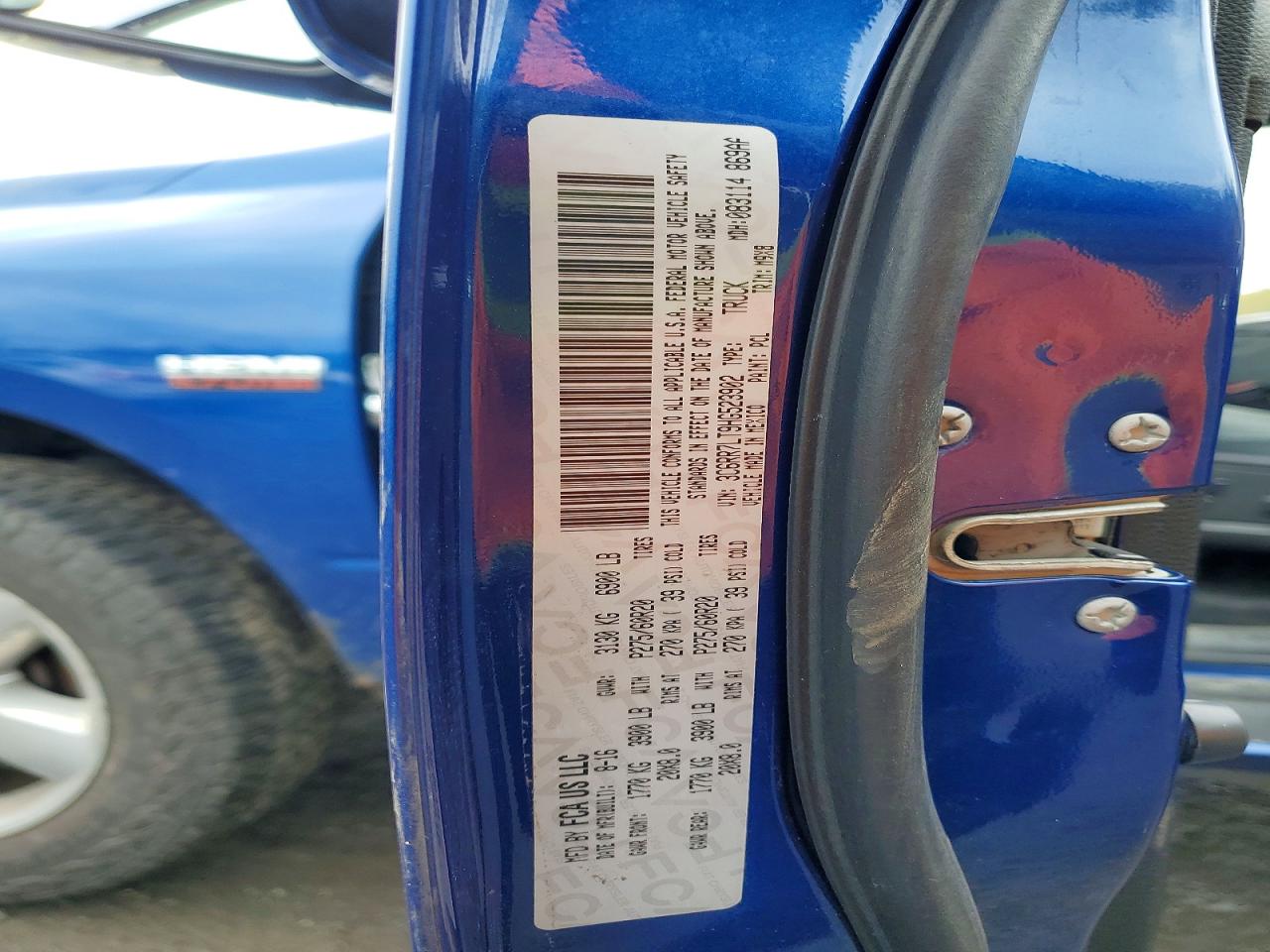 2017 RAM 1500 SLT photo 12