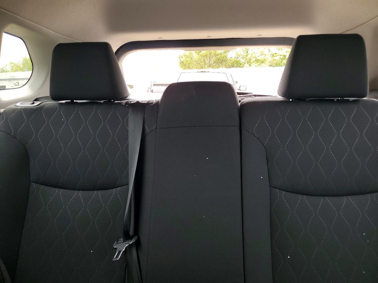 2024 TOYOTA COROLLA CROSS LE photo 19