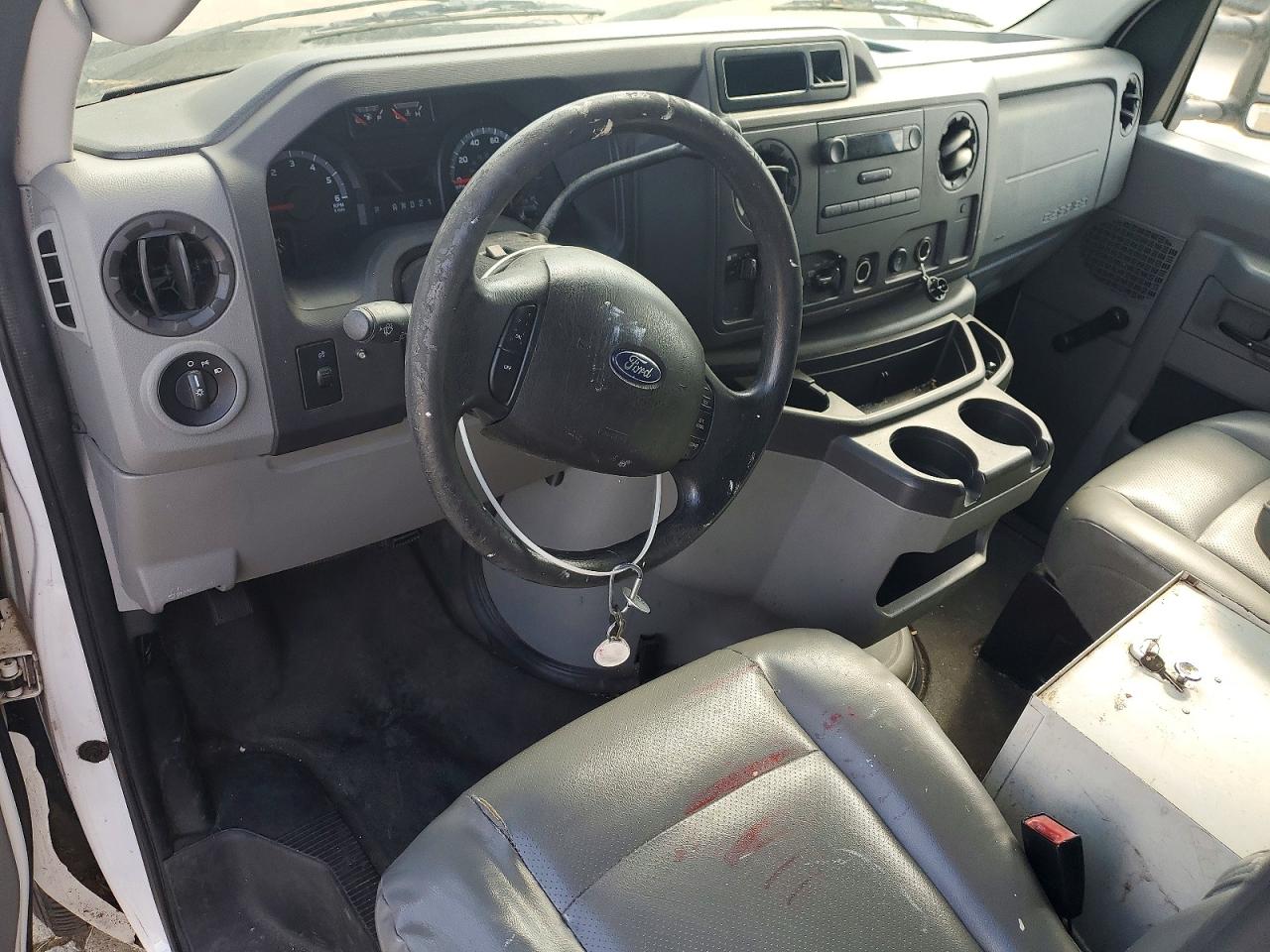 2011 FORD ECONOLINE E150 VAN photo 15
