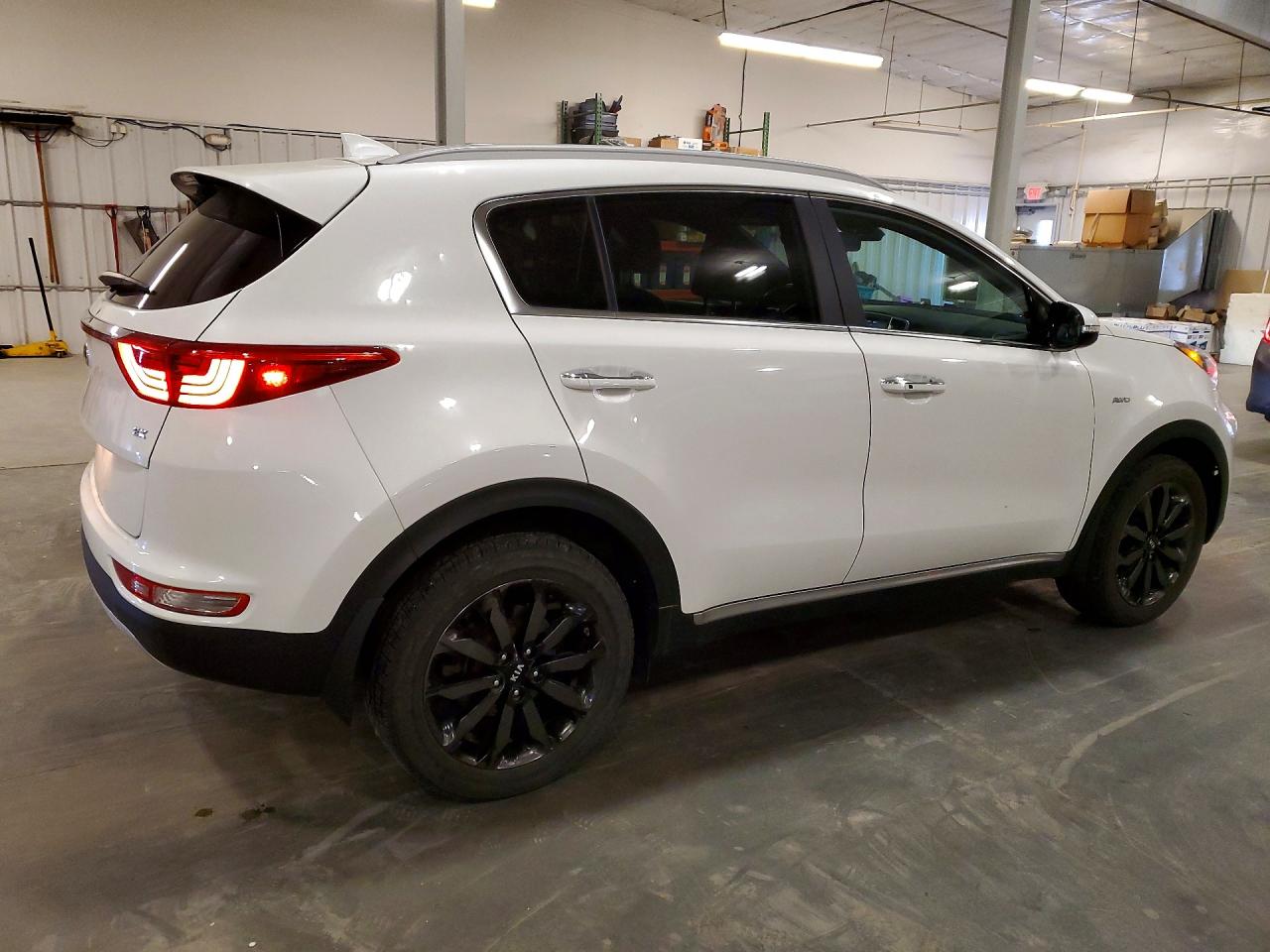 2019 KIA SPORTAGE EX photo 3