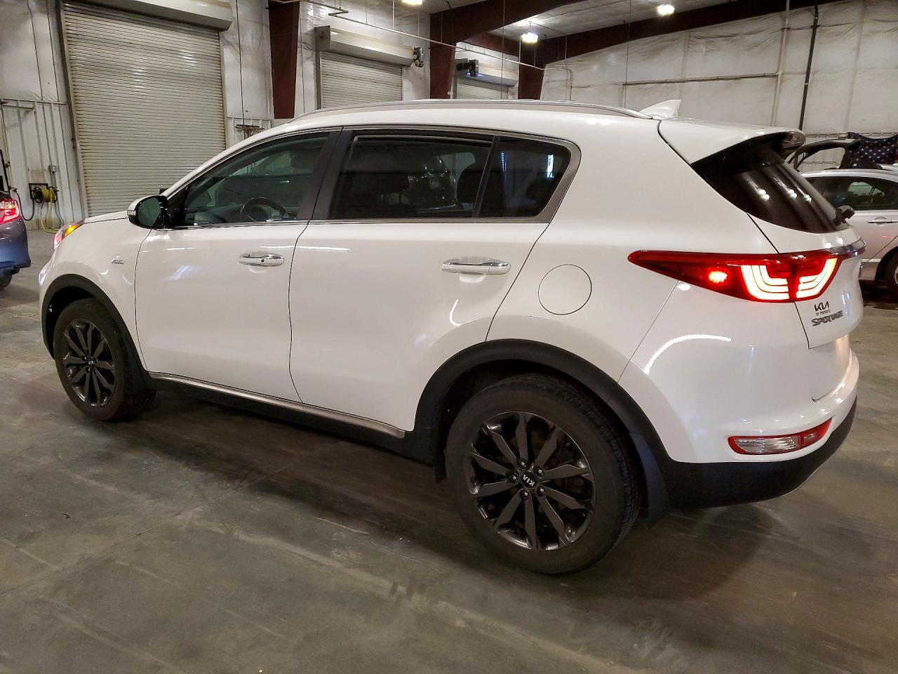2019 KIA SPORTAGE EX photo 2