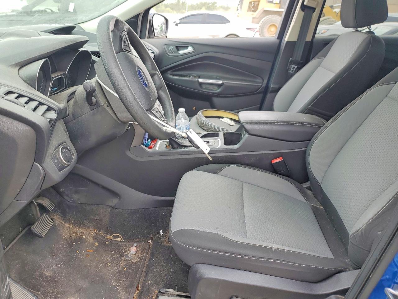 2017 FORD ESCAPE SE photo 19