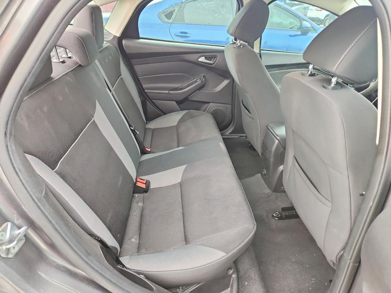 2014 FORD FOCUS SE photo 10