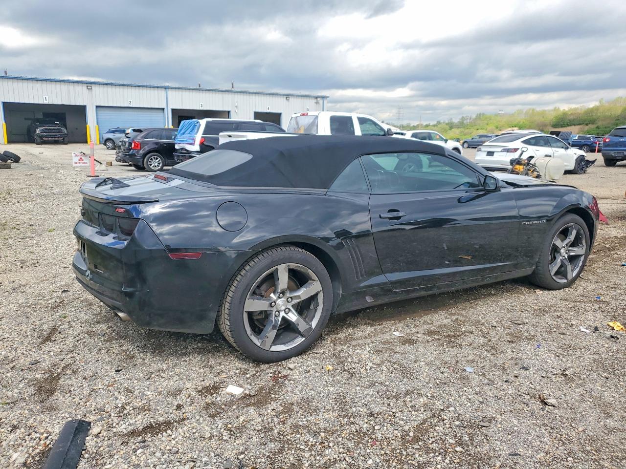 2011 CHEVROLET CAMARO LT photo 5