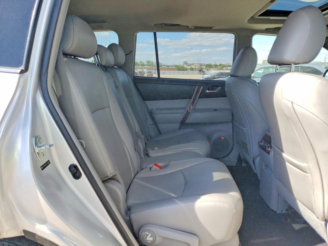 2012 TOYOTA HIGHLANDER LIMITED photo 21