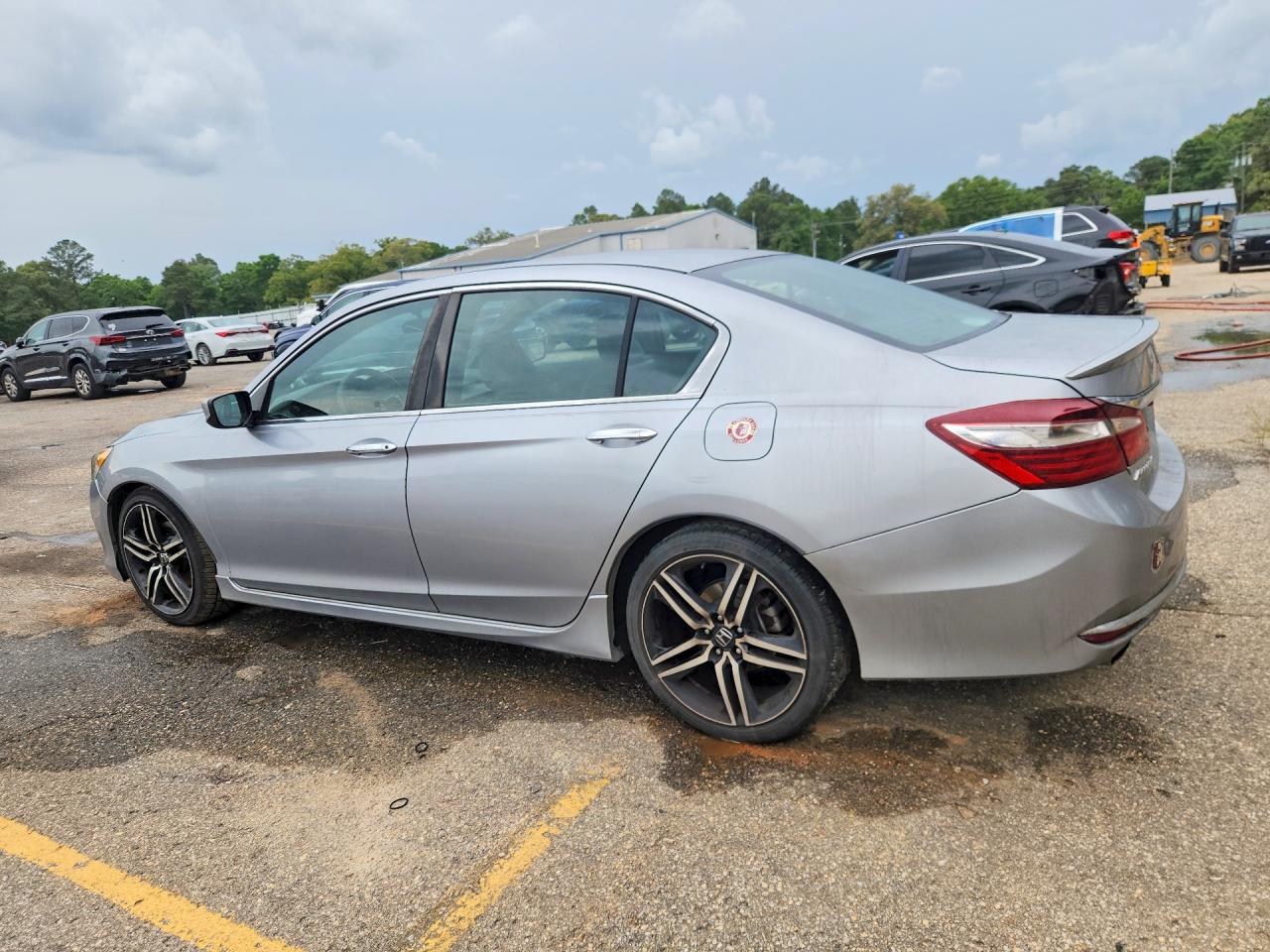 2017 HONDA ACCORD SPORT photo 3