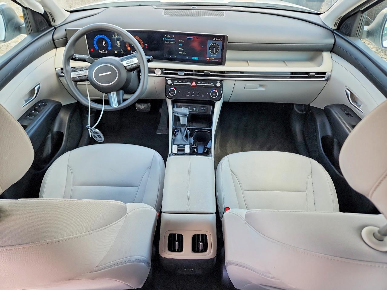 2025 HYUNDAI TUCSON photo 8