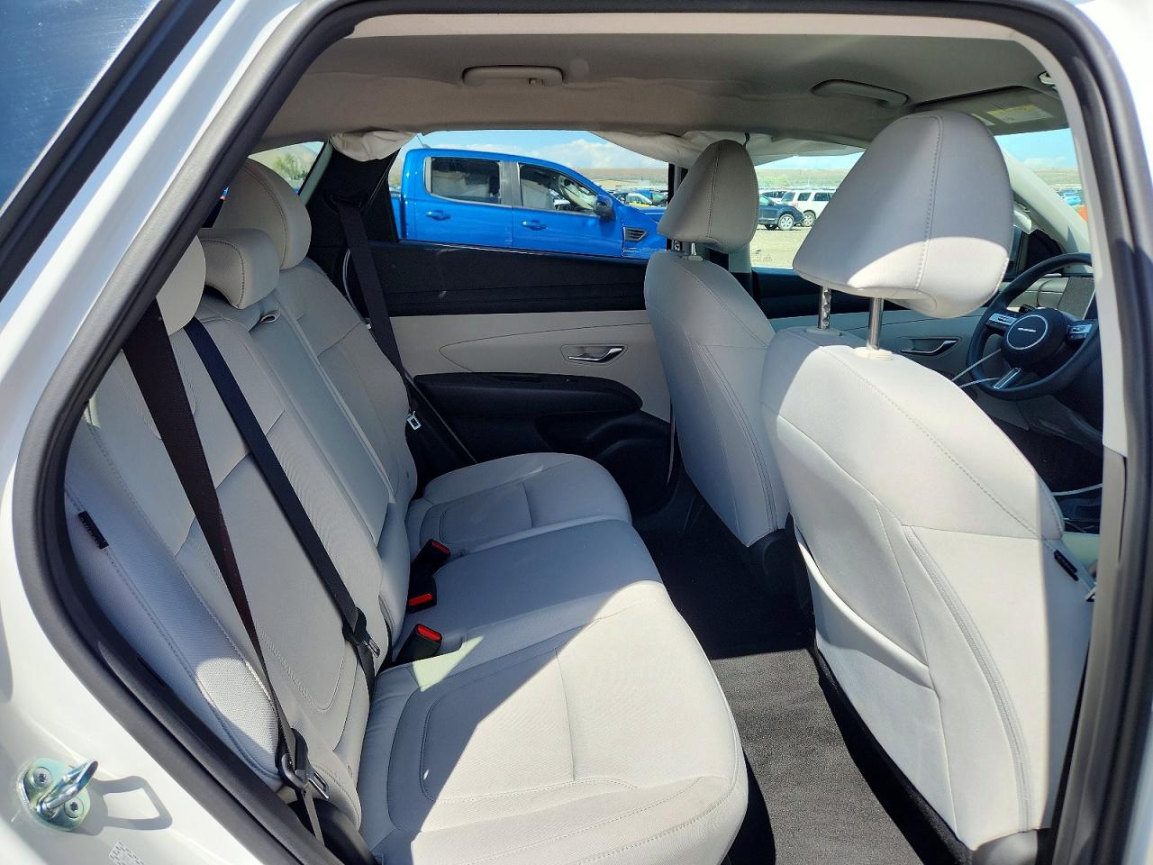 2025 HYUNDAI TUCSON photo 11