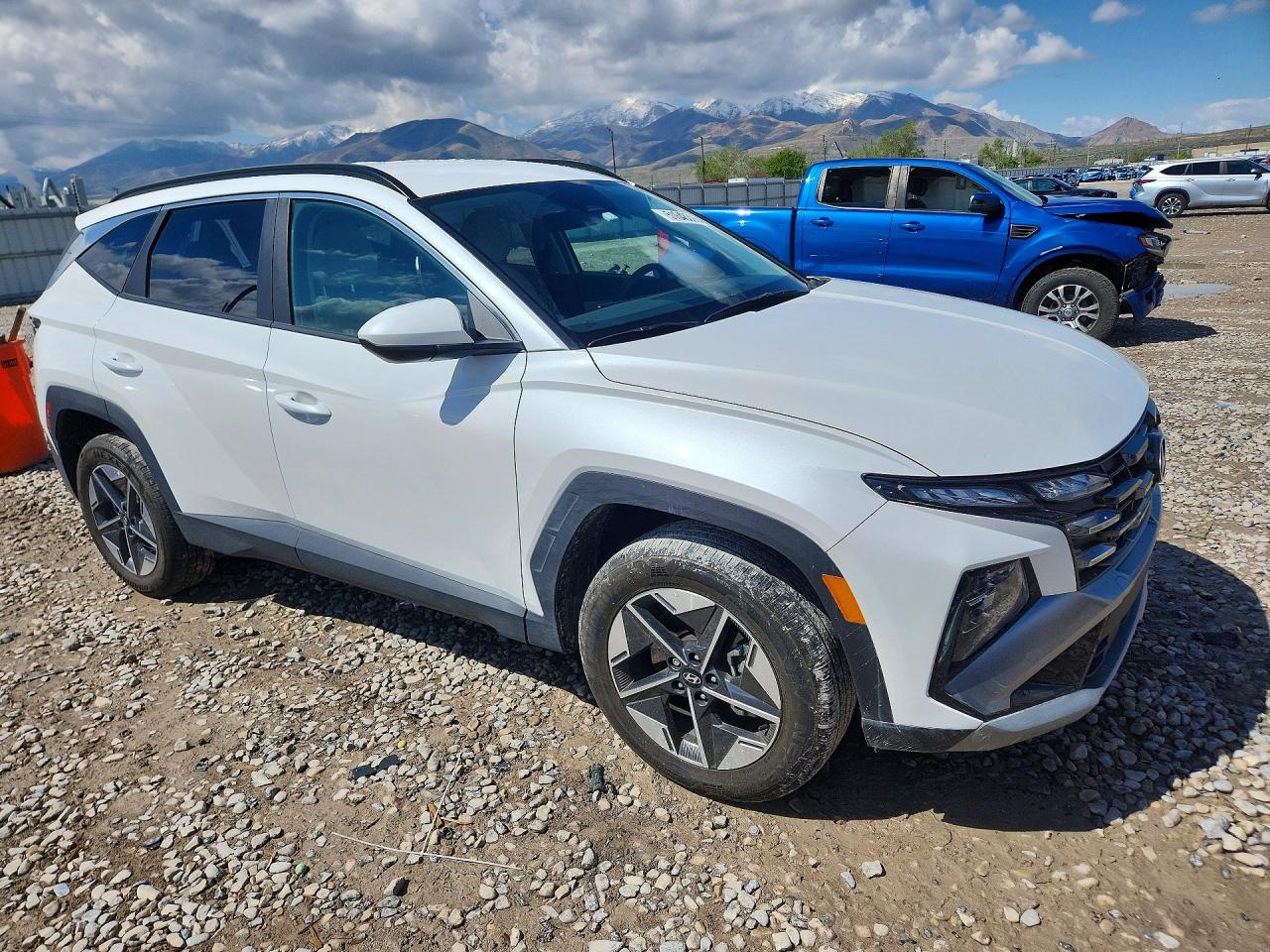 2025 HYUNDAI TUCSON photo 4
