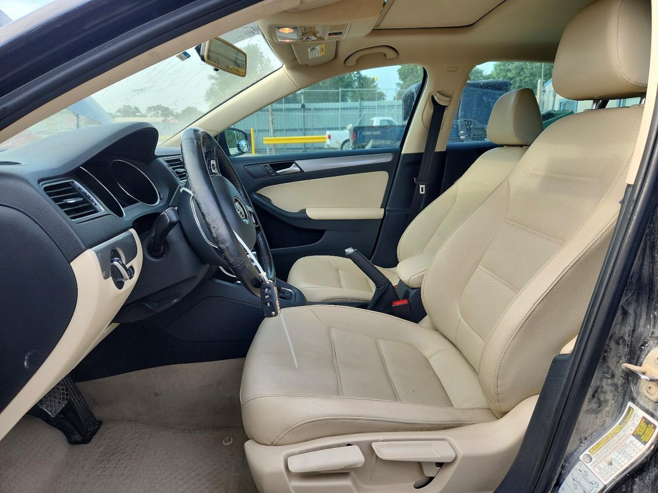 2016 VOLKSWAGEN JETTA SE photo 13