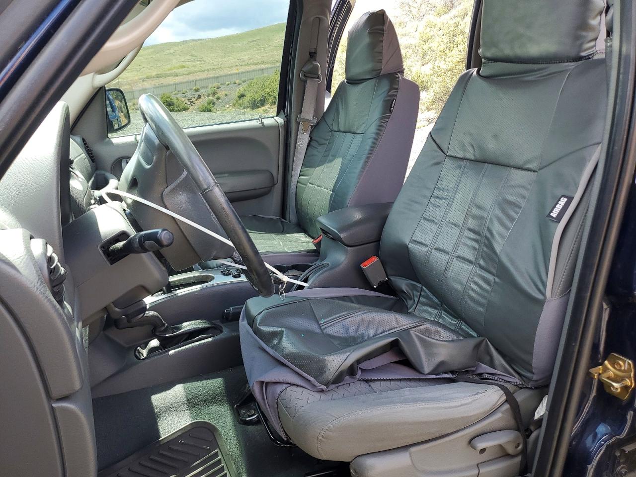 2005 JEEP LIBERTY RENEGADE photo 19