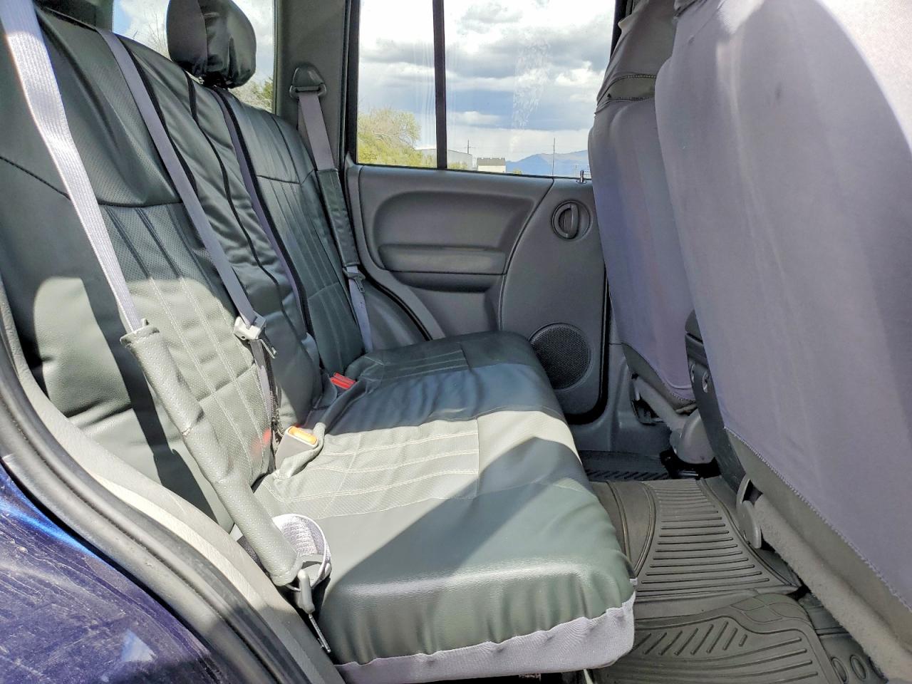 2005 JEEP LIBERTY RENEGADE photo 31
