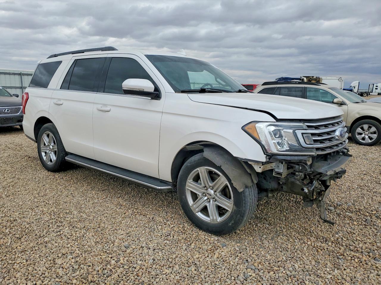 2018 FORD EXPEDITION XLT photo 4