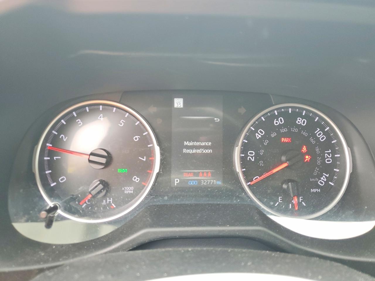 2022 TOYOTA RAV4 XLE photo 9