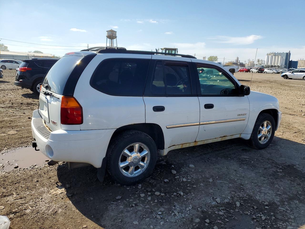 2006 GMC ENVOY photo 3