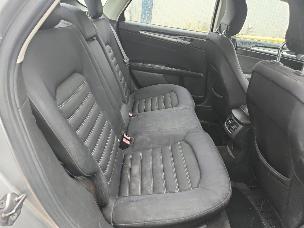 2013 FORD FUSION SE photo 19