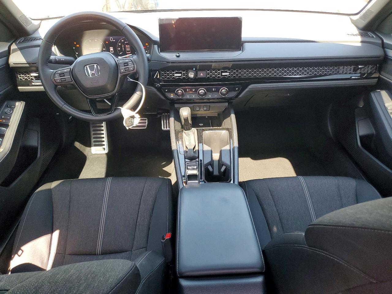 2025 HONDA ACCORD HYBRID SPORT photo 15