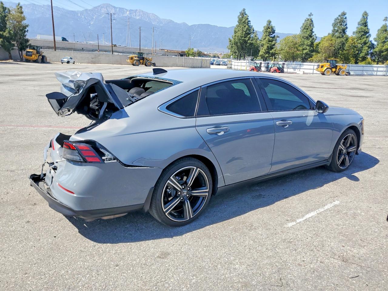 2025 HONDA ACCORD HYBRID SPORT photo 5