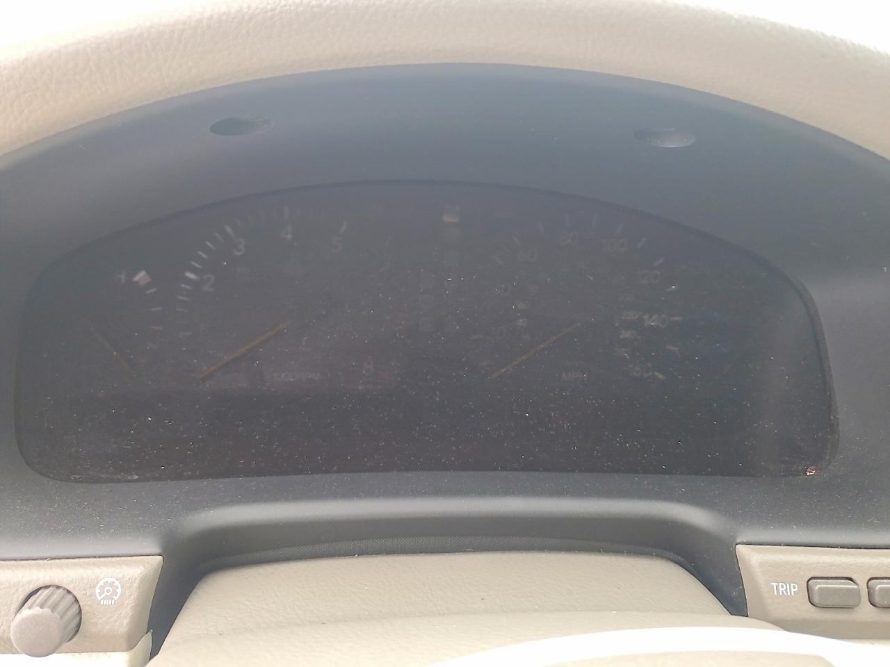 2002 LEXUS LS 430 photo 17