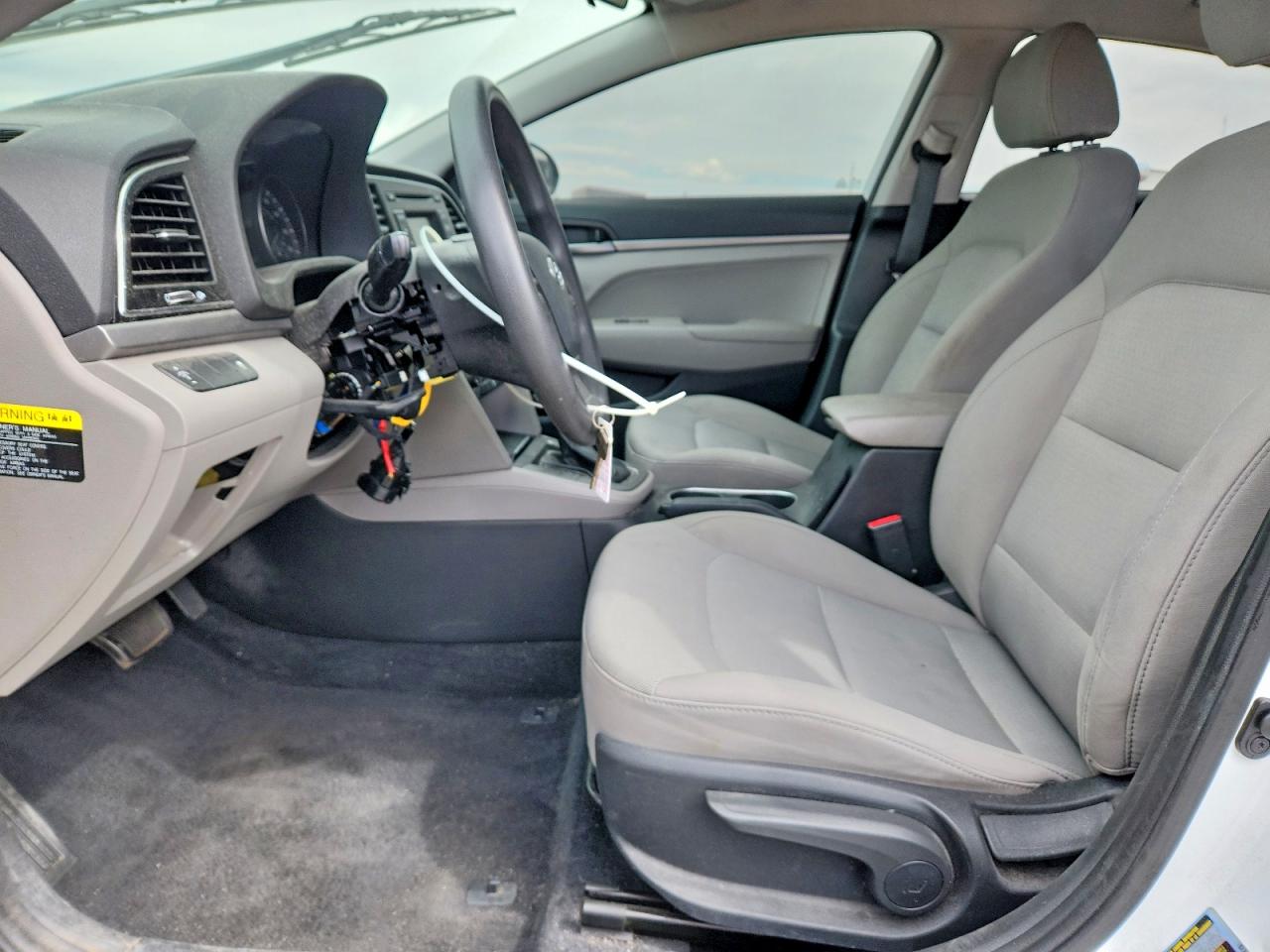 2017 HYUNDAI ELANTRA SE photo 7