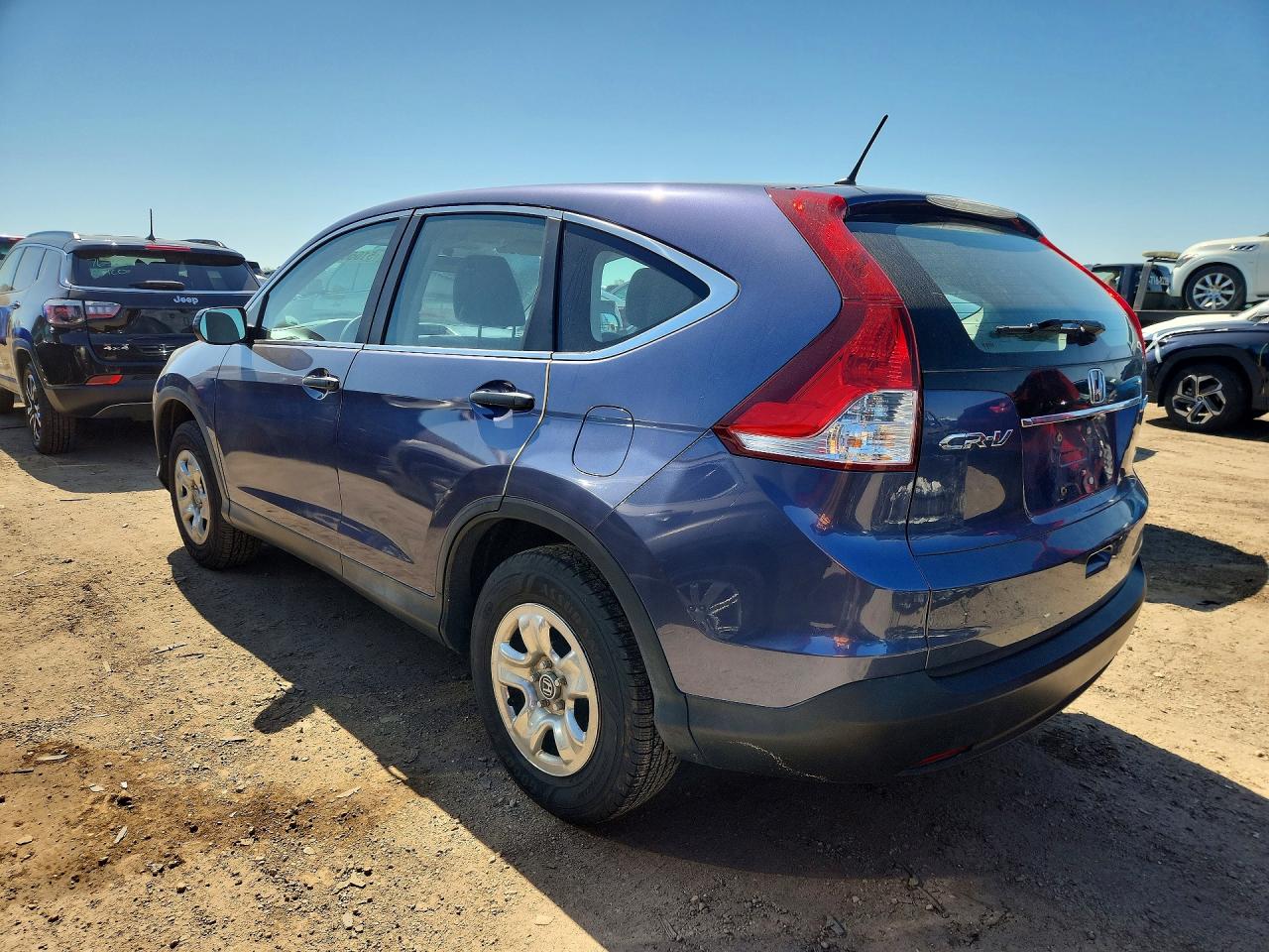 2014 HONDA CR-V LX photo 4