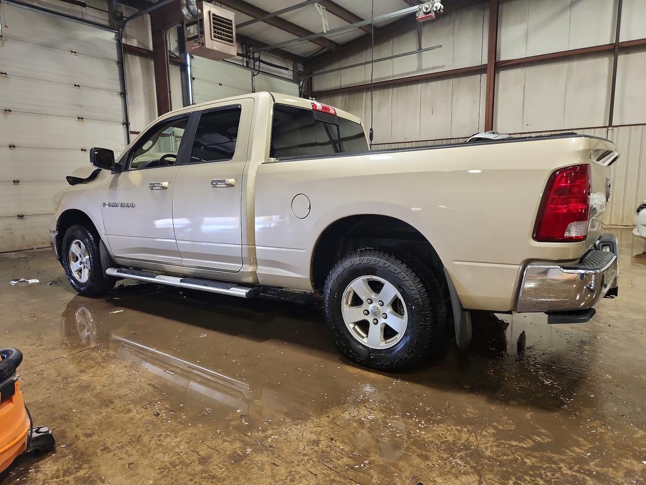 2011 DODGE RAM 1500 photo 4