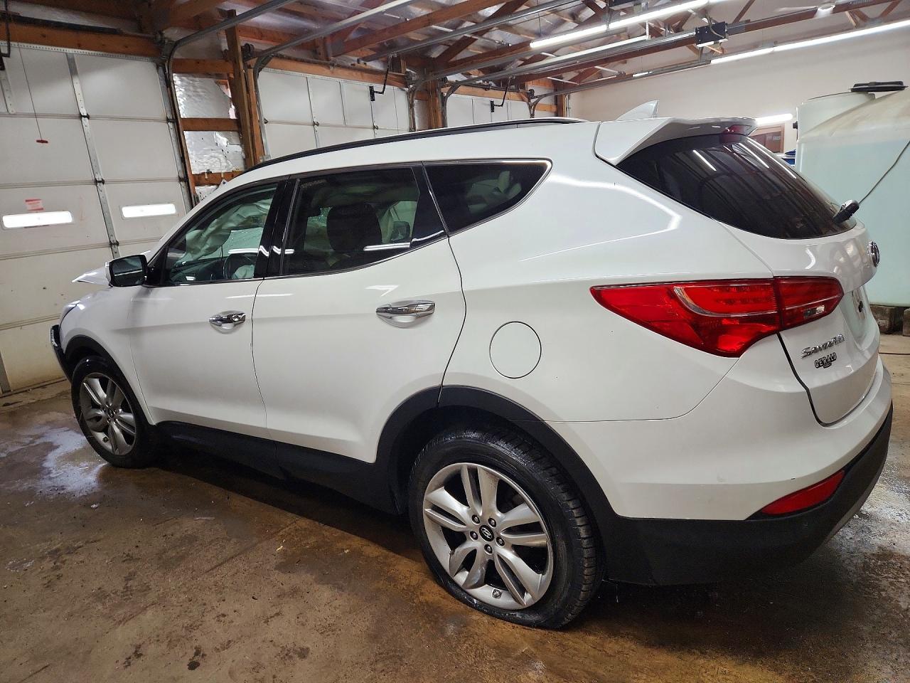 2015 HYUNDAI SANTA FE SPORT 2.0T photo 3