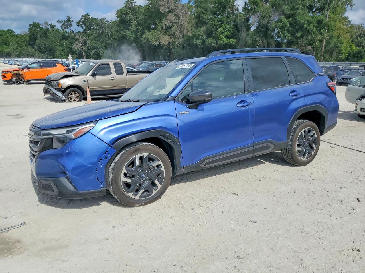 2025 SUBARU FORESTER