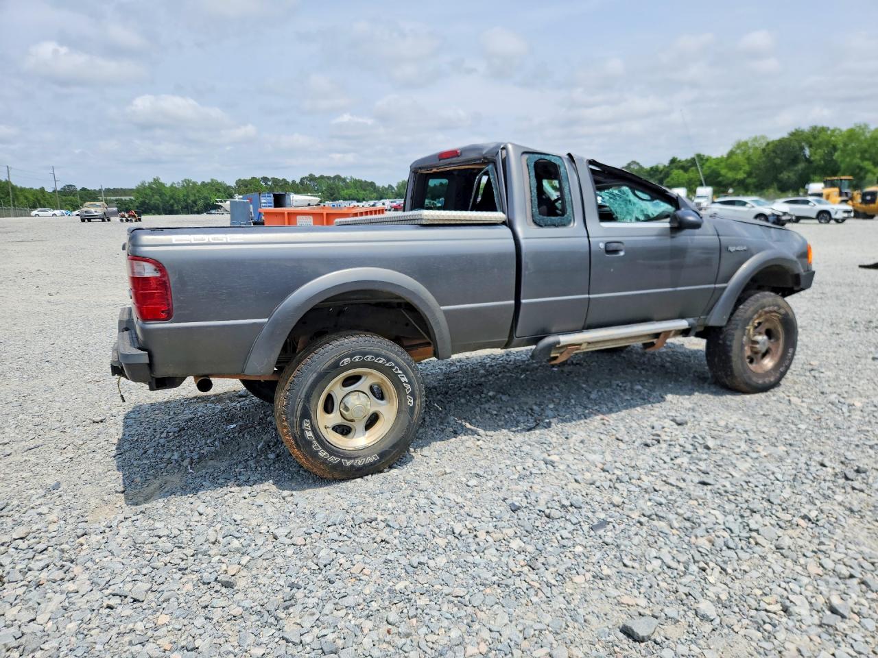 2004 FORD RANGER SUPER CAB photo 3