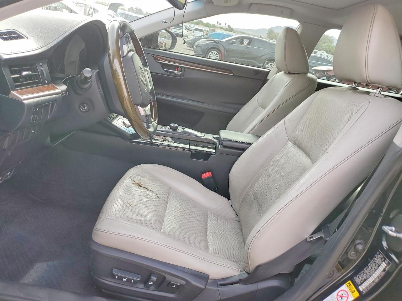 2013 LEXUS ES 350 photo 13