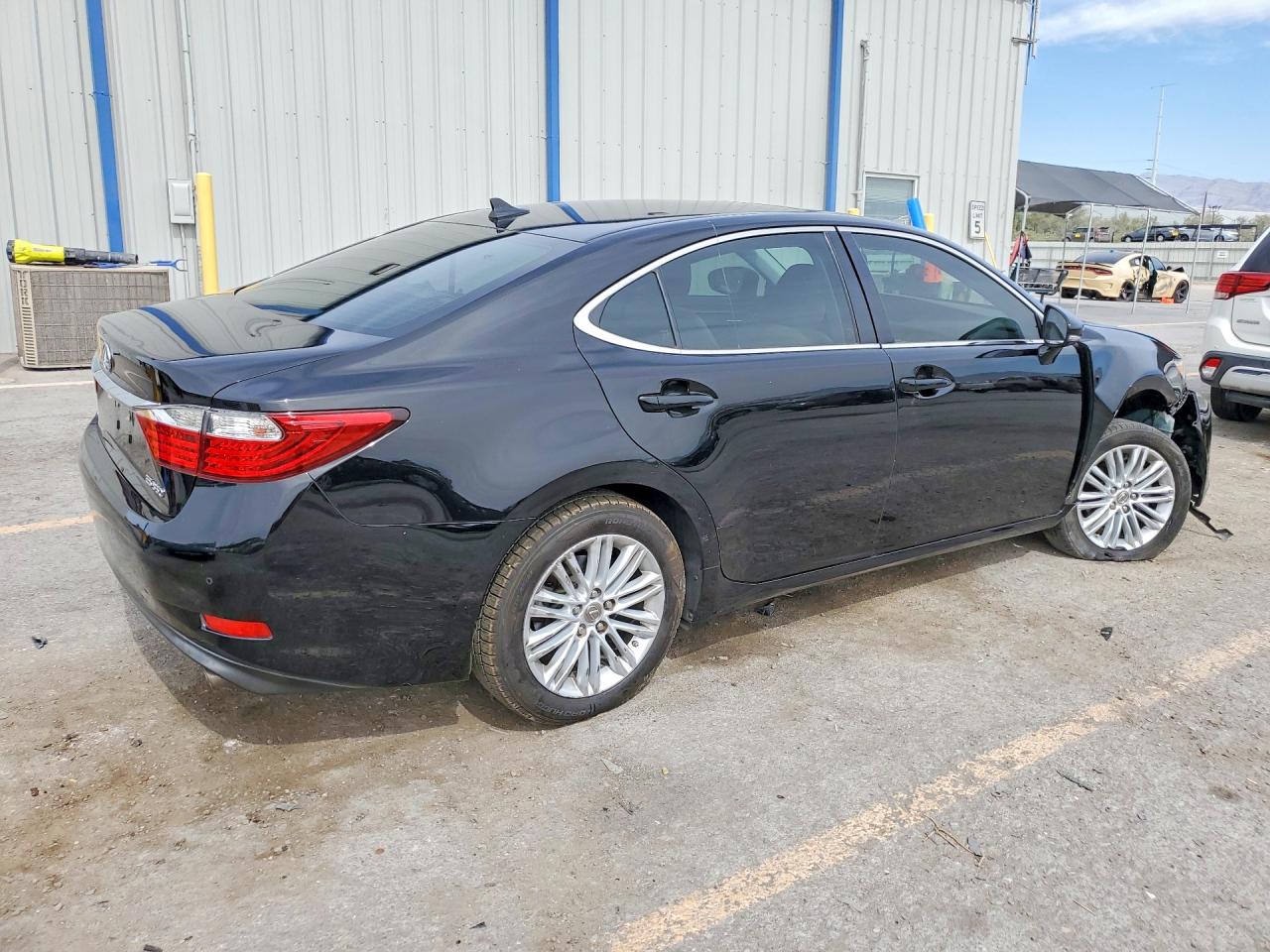 2013 LEXUS ES 350 photo 5