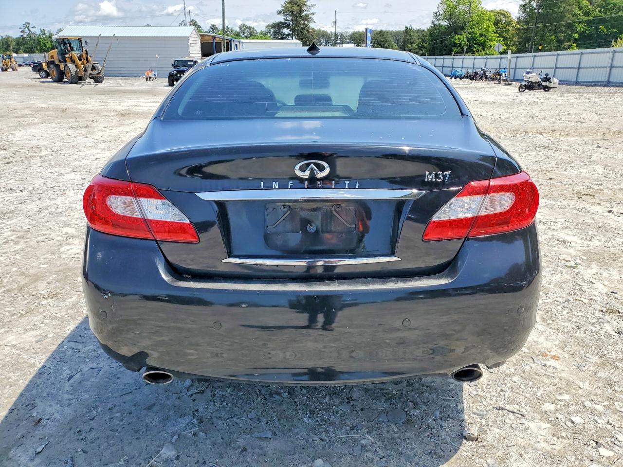2013 INFINITI M37 BASE photo 6