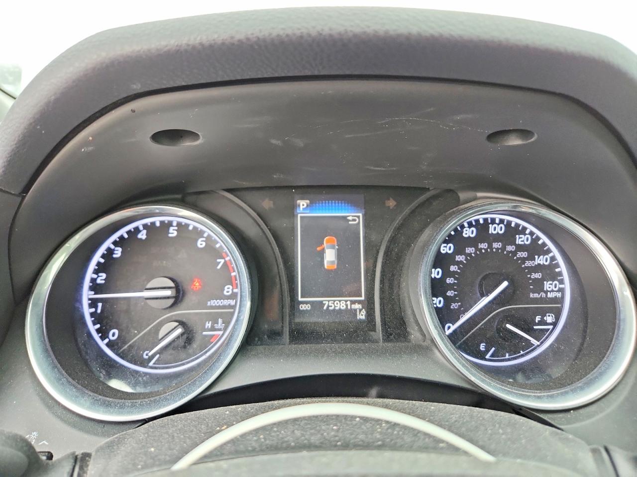 2020 TOYOTA CAMRY SE photo 9
