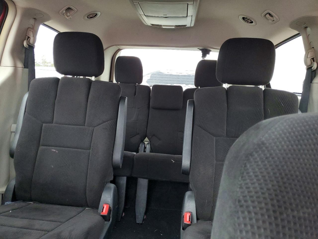 2012 CHRYSLER TOWN & COUNTRY TOURING photo 28