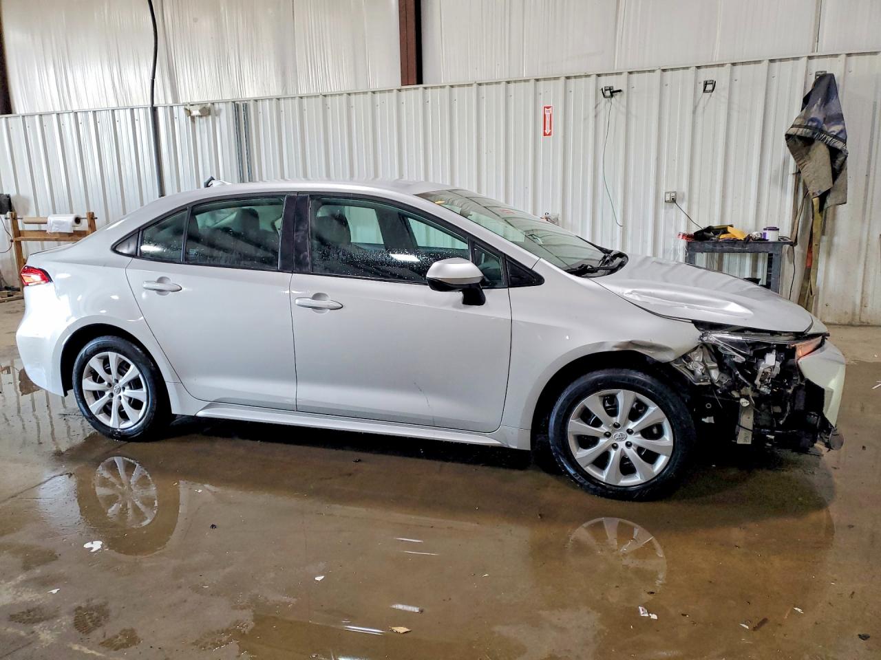 2021 TOYOTA COROLLA LE photo 7