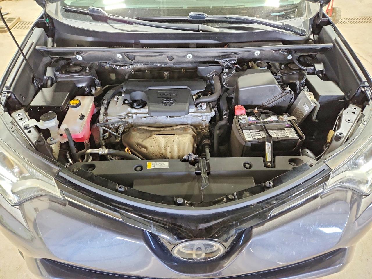 2018 TOYOTA RAV4 XLE photo 23